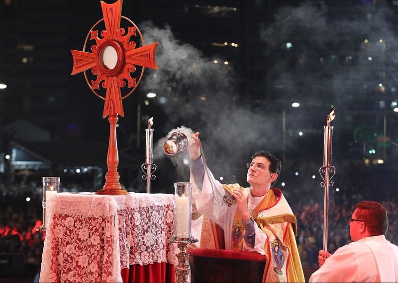 Milhares de pessoas celebraram o Senhor no XVIII Evangelizar É Preciso Fortaleza